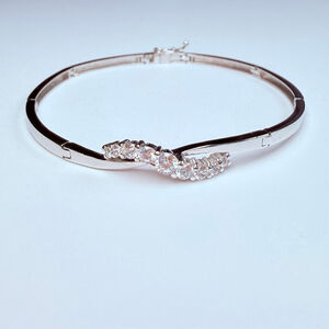 14K Solid White Gold Half Eternity Swirl .55CT Cubic Zirconia CZ VTG Bracelet